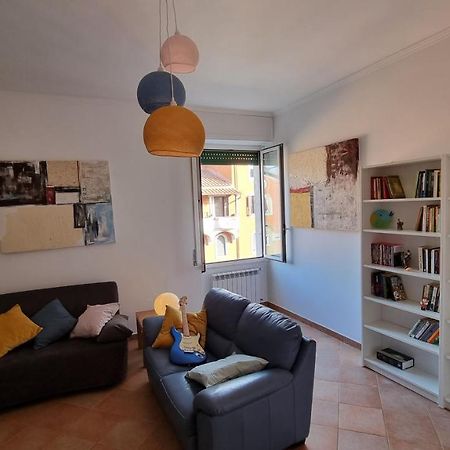 Casa Vacanze Garbatella Рим Екстериор снимка